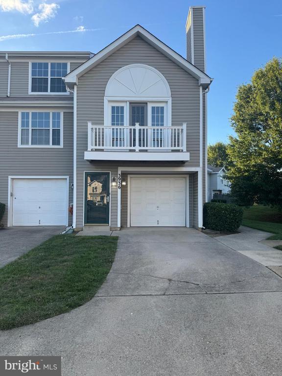 3936 Elan Ct #15-60, Bowie