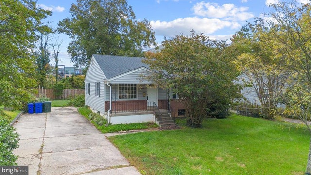 9125 Autoville Dr, College Park