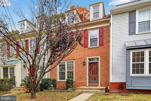 14211 Oakpointe Dr, Laurel