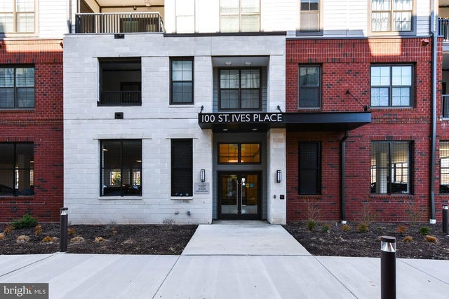 100 Saint Ives, Pl #unit #301, National Harbor