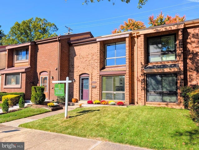 8254 Canning Ter, Greenbelt