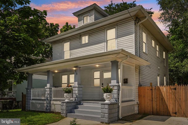 3910 Webster St, Brentwood