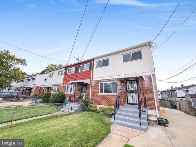 6516 Columbia Park Rd, Landover