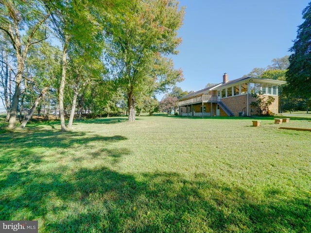 701 Rosier Rd, Fort Washington