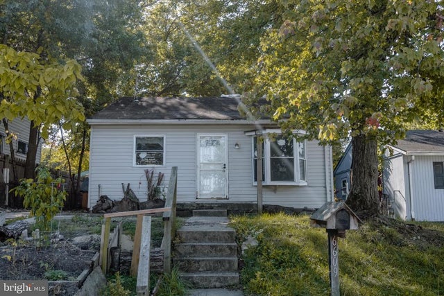 6609 Clinglog St, Capitol Heights