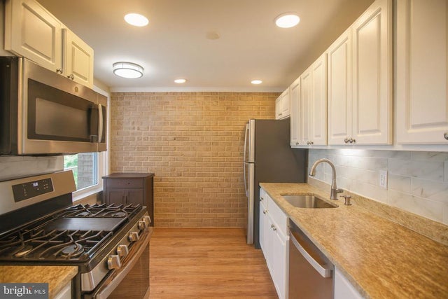 3303 Huntley Square Dr #c2, Temple Hills