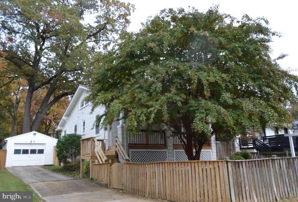 5607 40th Ave, HYATTSVILLE