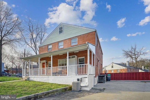 6300 Longfellow St, Riverdale