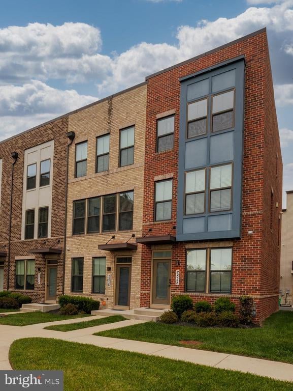 2828 Arts Vista Blvd, Suitland