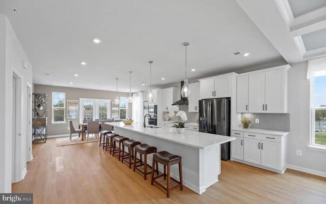 10560 Sally Ride Ln, Lanham