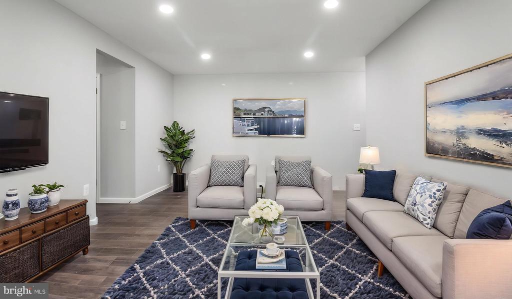 3851 Saint Barnabas Rd #103, SUITLAND