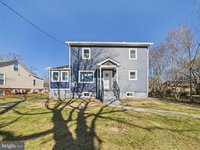 5010 Pierce Ave, College Park