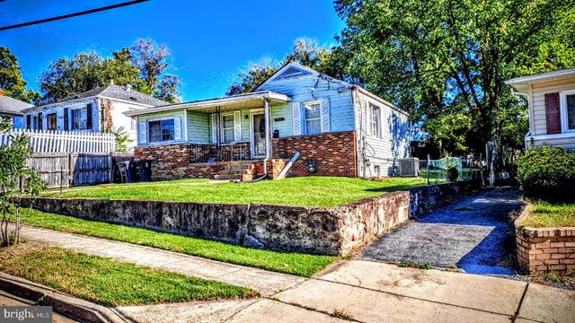 1311 Chapelwood Ln, Capitol Heights