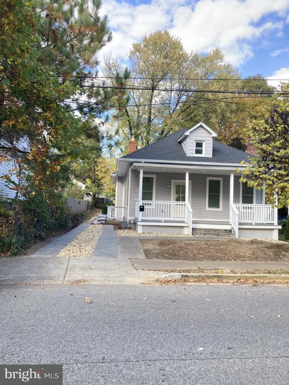 3002 Bunker Hill Rd, Mount Rainier