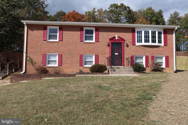 8910 Palmer St, Fort Washington