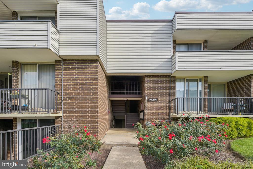 10216 Prince Pl #9-202, UPPER MARLBORO