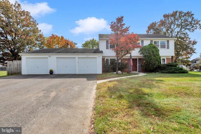 12217 Fleming Ln, Bowie