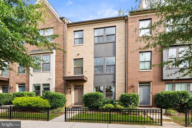 6627 Rhode Island Ave, Riverdale