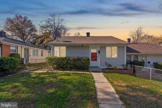 2014 Barlowe Pl, Landover