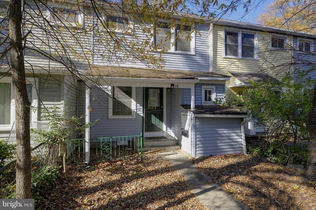 11-b Southway, Greenbelt