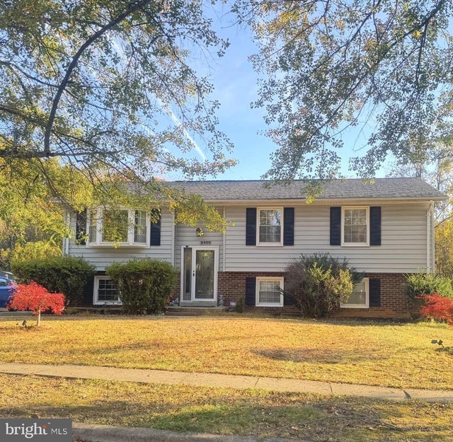 2404 Old Fort Hills Dr, Fort Washington