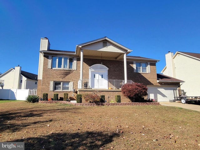 8913 Chad Way, Clinton