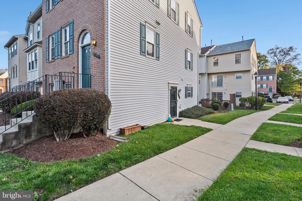 3713 Wilkinson Dr #506, SUITLAND