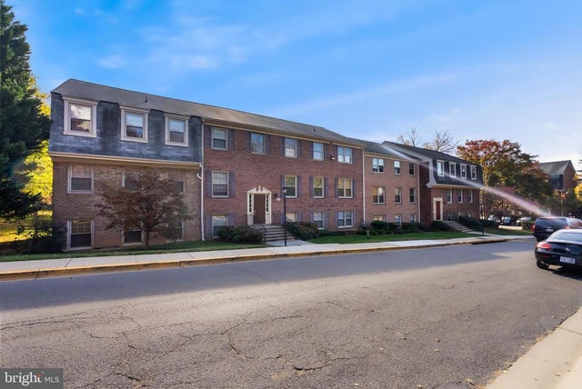6024 Westchester Park Dr #202, College Park