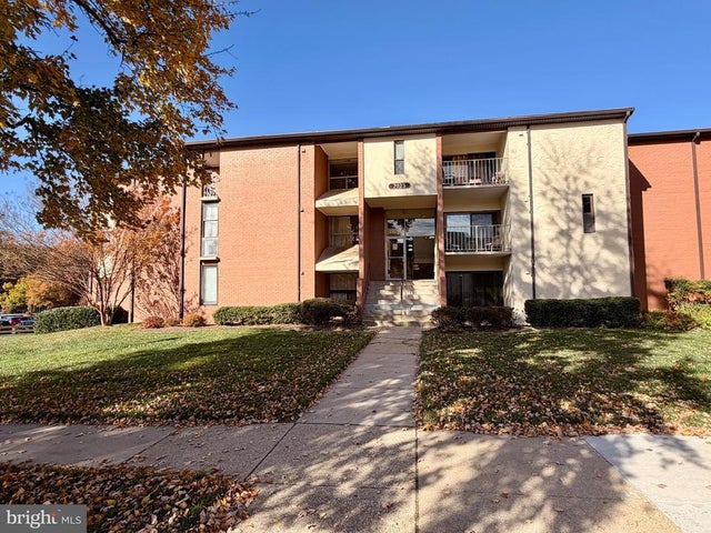 7923 Mandan Rd #303, Greenbelt