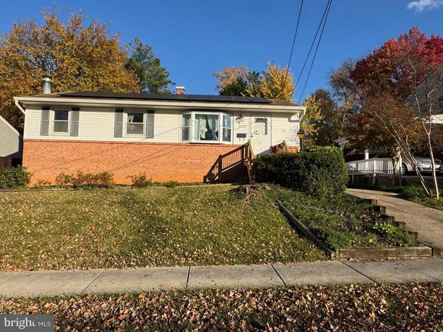 6707 Lamont Dr, Lanham