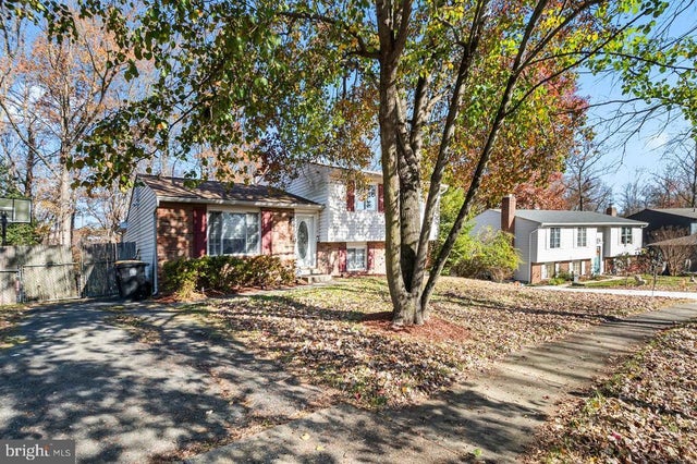 7002 Killarney, Clinton