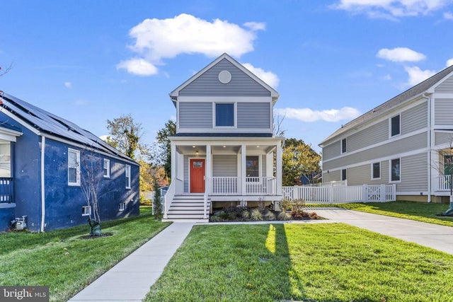 725 60th Pl, Capitol Heights