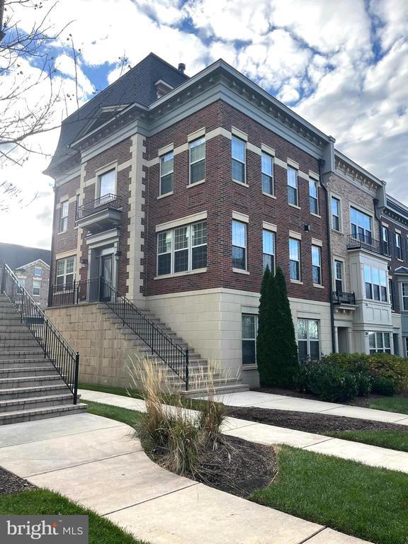 608 Fair Winds Way #262a, Oxon Hill