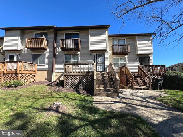 11408 Laurelwalk Dr #109, Laurel