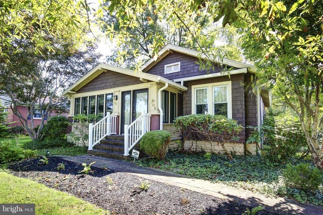 704 Church Hill Rd, Centreville