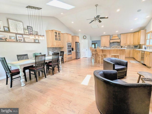 717 Cloverfields Dr, Stevensville