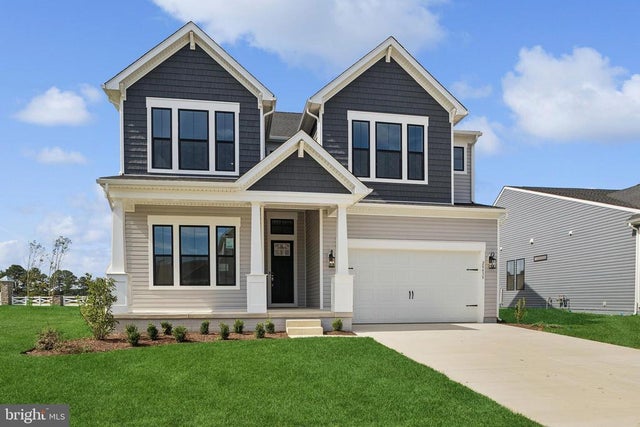 327 Kingfisher Ln, Chester