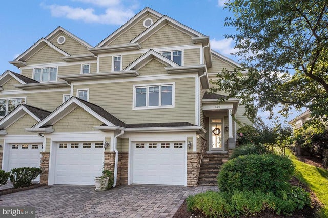 426 Narrows Pointe Dr, Grasonville