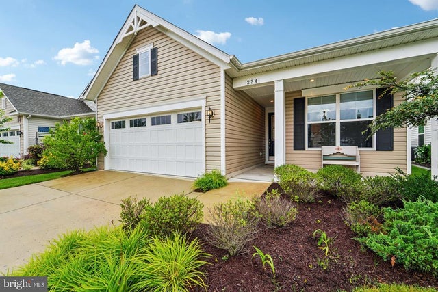 224 Bayberry Dr, Chester