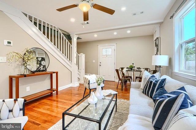 407 S Commerce St, Centreville