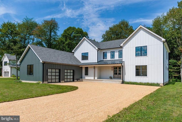 208 Tower Dr, Stevensville