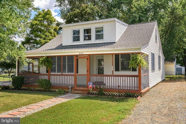805 Chester River Dr, Grasonville