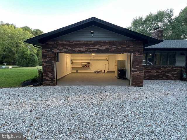210 Pennick Dr, Stevensville