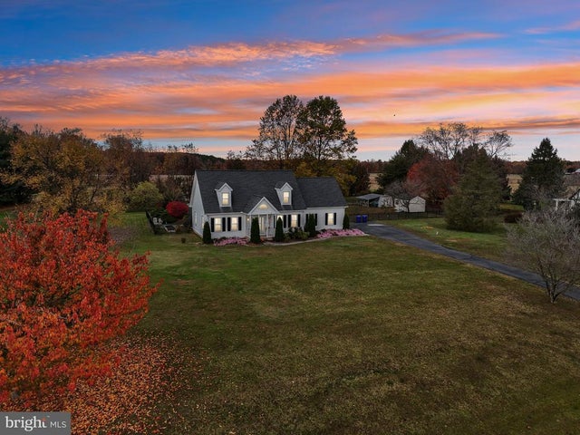 218 Winchester Dr, Centreville