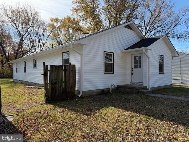 1906 Harbor Dr, Chester