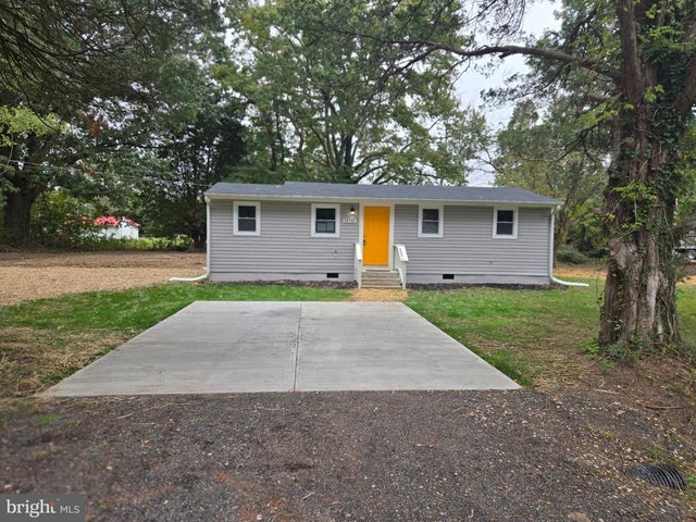 36755 Woodbush Dr, Bushwood