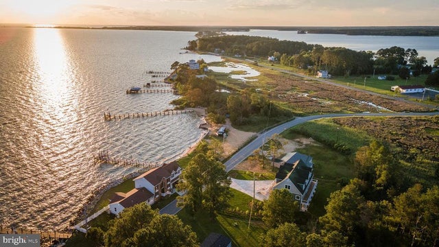 16394 Thomas Rd, Piney Point