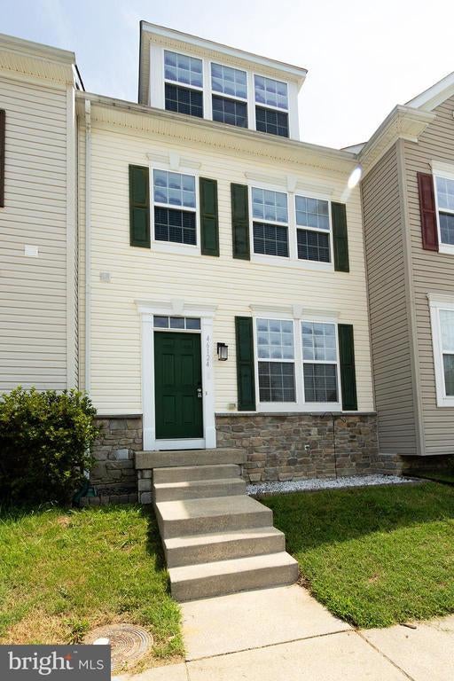 46124 Thoroughbred Way, Lexington Park