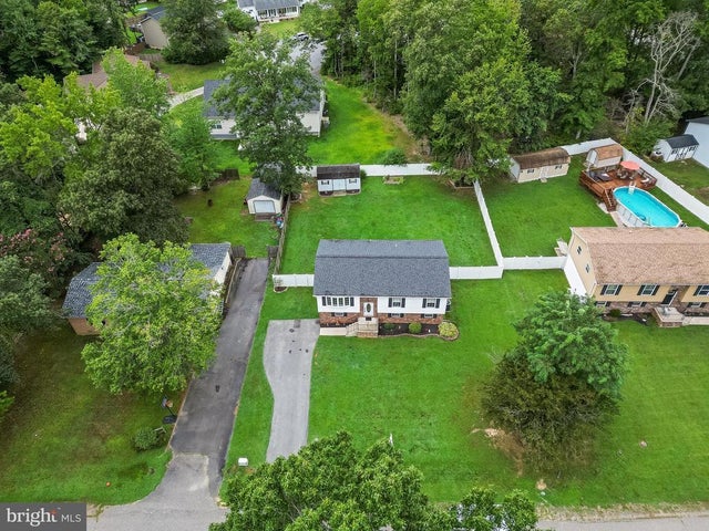 26167 Cresent Ln, Mechanicsville