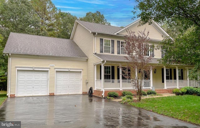 23146 Hollins Way, Hollywood